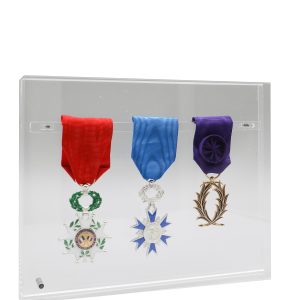 Support plexiglas - 3 à 4 médailles